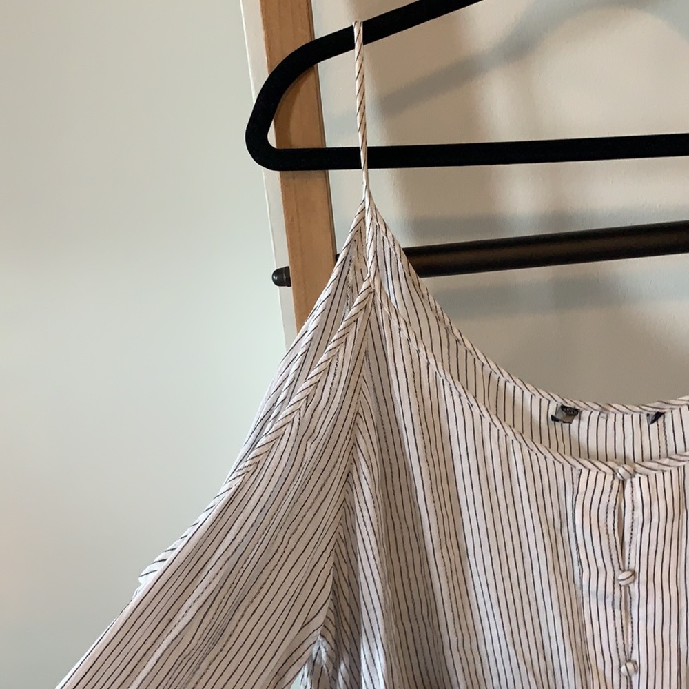 American Eagle Outfitters White Striped Peplum Button-Front Blouse - Picture 4 of 6